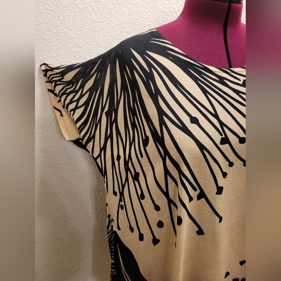 Aloha Blouse Sz. XL - Picture 3 of 13